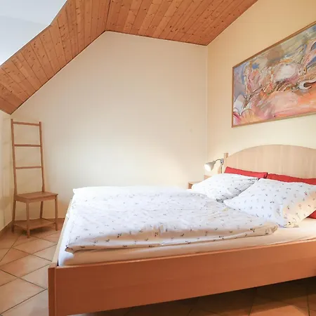 Hof Koehne- Haus Am Spielplatz - Strauss Appartement Schmallenberg