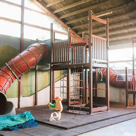 Appartement Hof Koehne- Haus Am Spielplatz - Strauss *