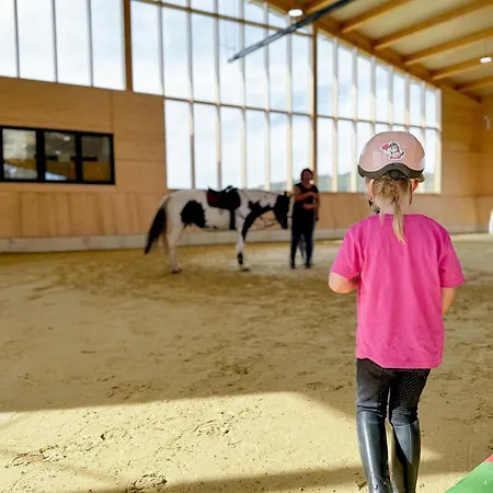 Hof Koehne- Haus Am Spielplatz - Strauss Apartment *