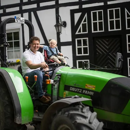Apartment Hof Koehne- Haus Am Spielplatz - Strauss *
